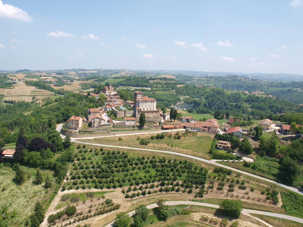 All'Ombra Del Castello Cigliè Extérieur photo